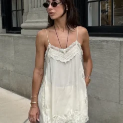 Bornladies 2026 Spring Summer New Lace Strap Splicing Loose and Skinny Look Split Waist Casual Fashion Style