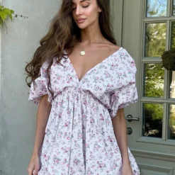 Bornladies 2026 Spring and Summer New Floral V-neck Puff Sleeve Dress with Flower Bud Hem Short Skirt