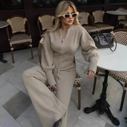 Bornladies 2026 Spring New Knitted Wo-piece Set Zipper Top High-waisted Elastic Waist Straight Pants Set Mininalist Casual Suit
